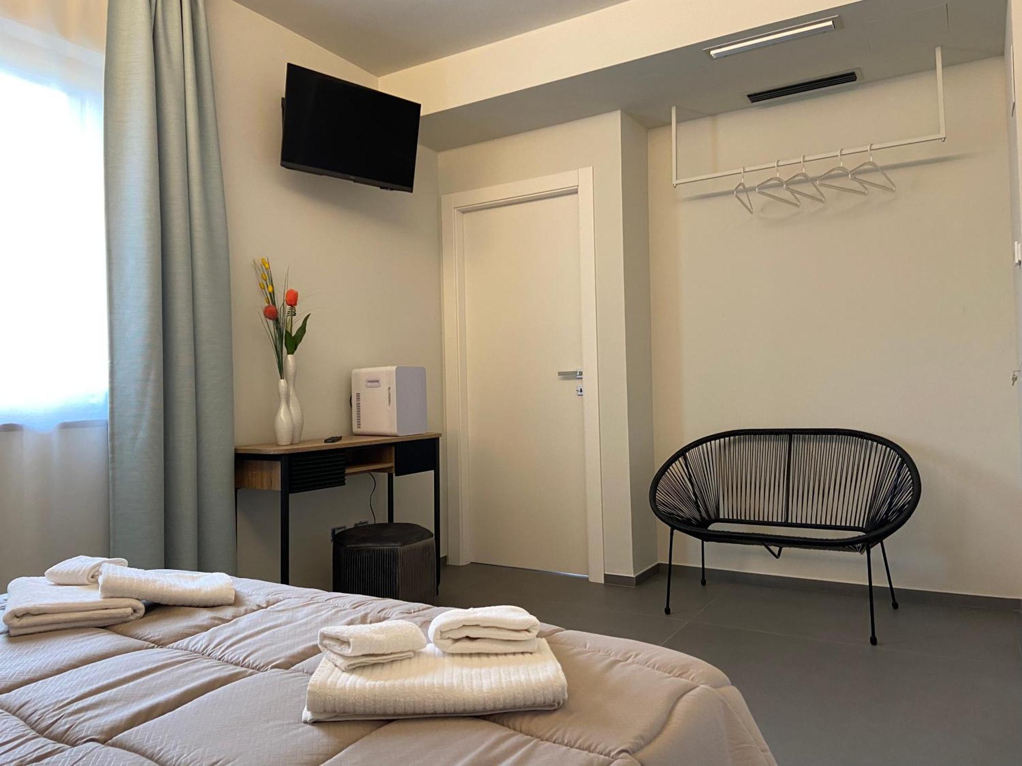 Etna Stone Bed & Breakfast Zafferana Etnea Ngoại thất bức ảnh